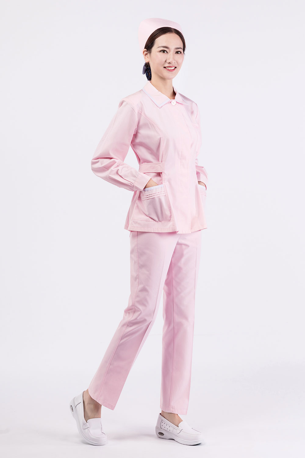 護(hù)士服裝生產(chǎn)廠(chǎng)家告訴你不同顏色的護(hù)士服代表的不同意義
